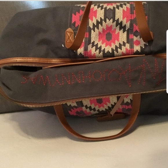 Johnny was PAIGE WEEKEND BAG Used - Picture 6 of 8